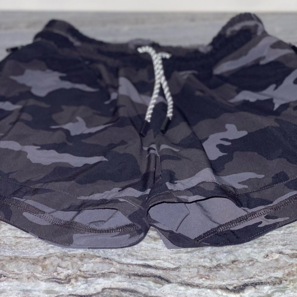 Athleta shorts !